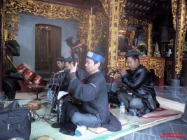   Làng nghề hát Chầu Văn